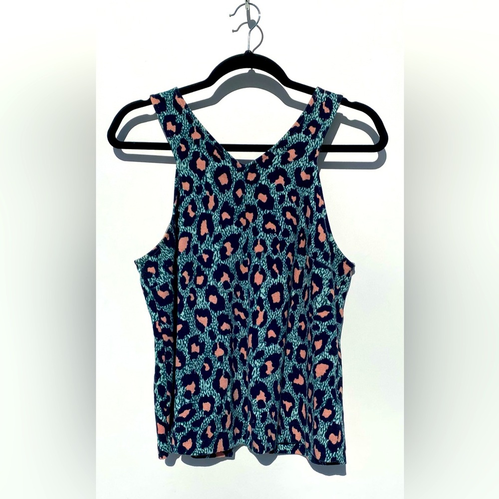 🍎 H&M Animal Print Slit Back Tank Top